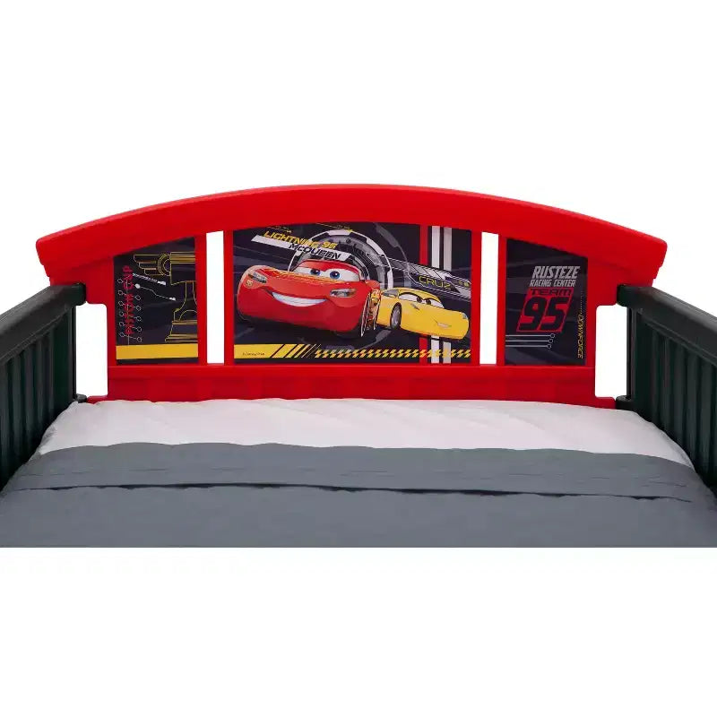 Lit pour enfant sur le thème des voitures de course