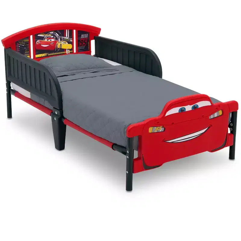 Lit pour enfant sur le thème des voitures de course