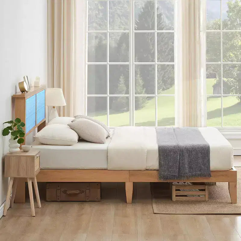 Cadre de lit en bois avec lumières, tête de lit en rotin naturel, sommier en bois massif