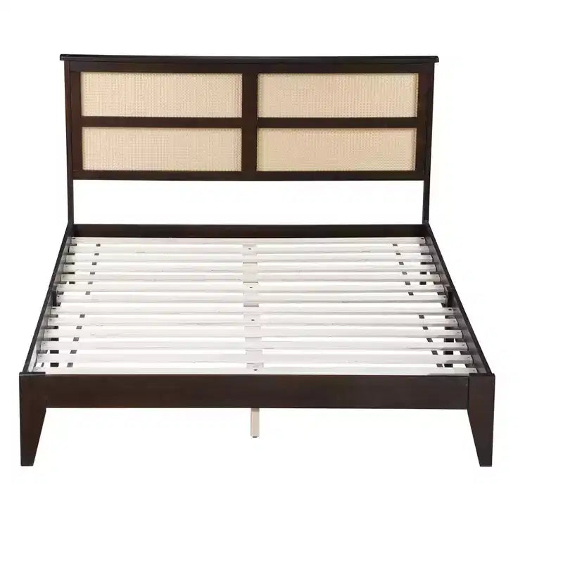 Lit Queen Size en Bois d'Hévéa avec Tête de Lit en Rotin et Pieds de Support
