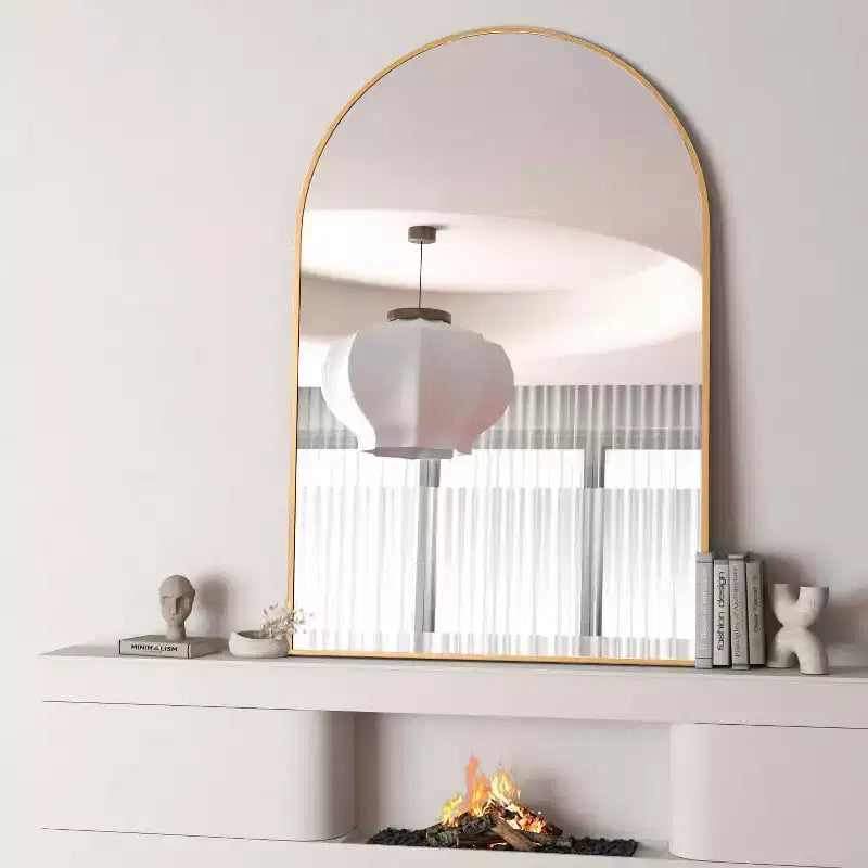 Miroir de salle de bain mural à cadre métallique arqué