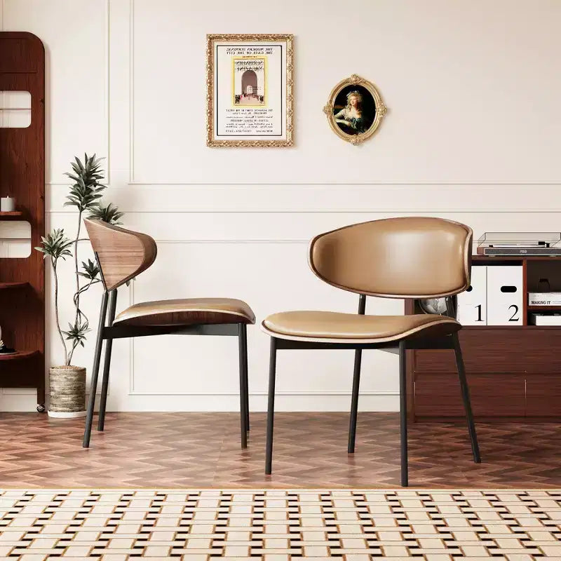 Chaises de salle à manger contemporaines avec cadre en métal, assise et dossier rembourrés et doux au toucher