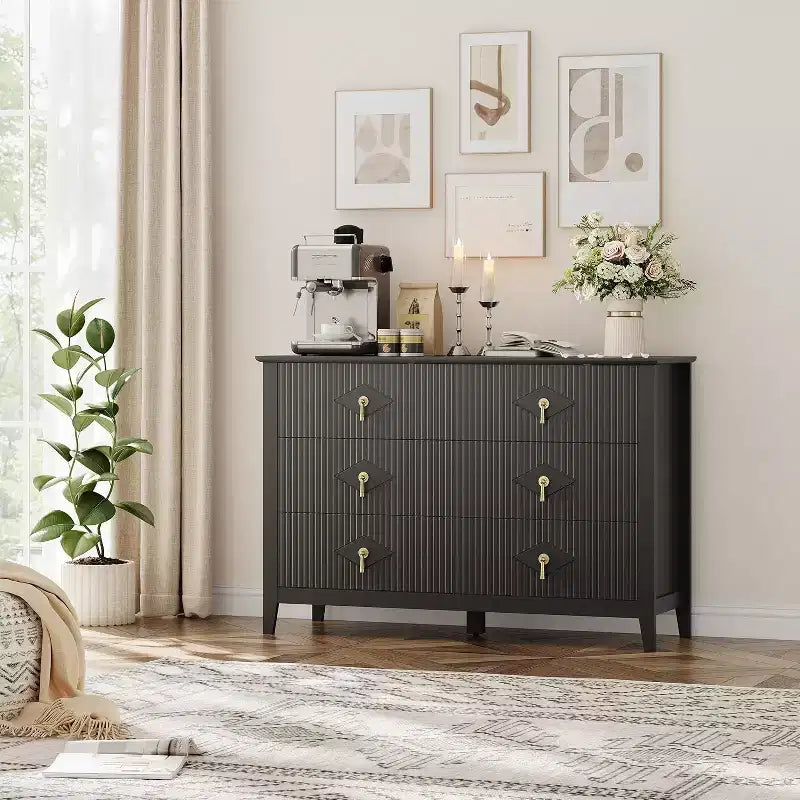 Commode à 6 tiroirs cannelée pour chambre à coucher, en bois moderne avec poignées métalliques